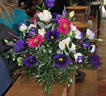 Weddings at St Mary's Eaton Bray: Flowers